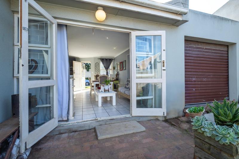 2 Bedroom Property for Sale in Vredekloof Western Cape